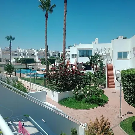 Precioso Con Piscina Y Garage