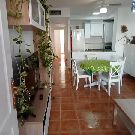 Precioso Con Piscina Y Garage