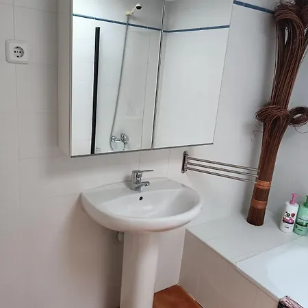 Precioso Con Piscina Y Garage Apartment *