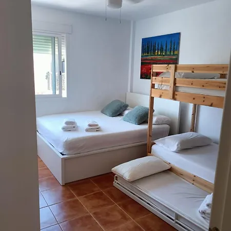 Precioso Con Piscina Y Garage Apartment