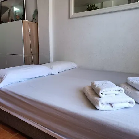 Apartamento Precioso Con Piscina Y Garage *